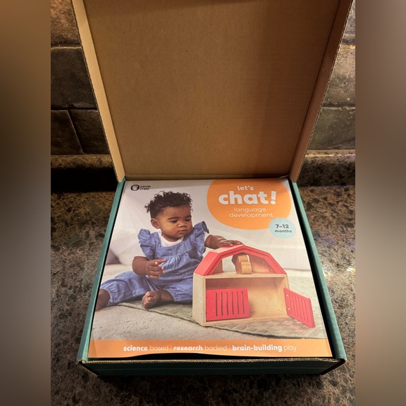 Kiwi Co. The Wonder Play Guide Let's Chat Language Development Toy - Picture 2 of 4